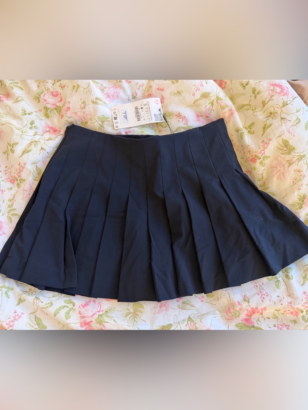NWT Zara Navy Pleated Mini Skirt